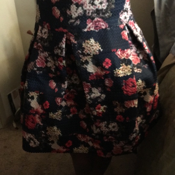 Floral skater skirt - Picture 2 of 5